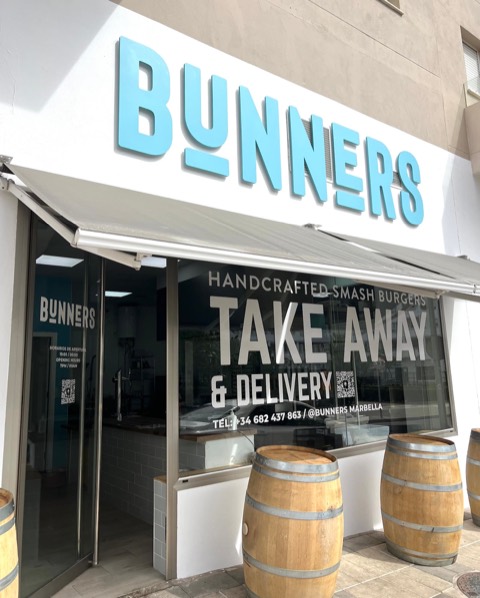 BUNNERS Marbella: the room