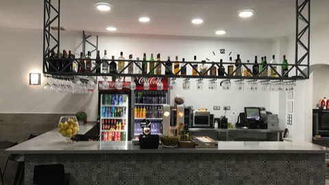 New Burger Marbella: the room