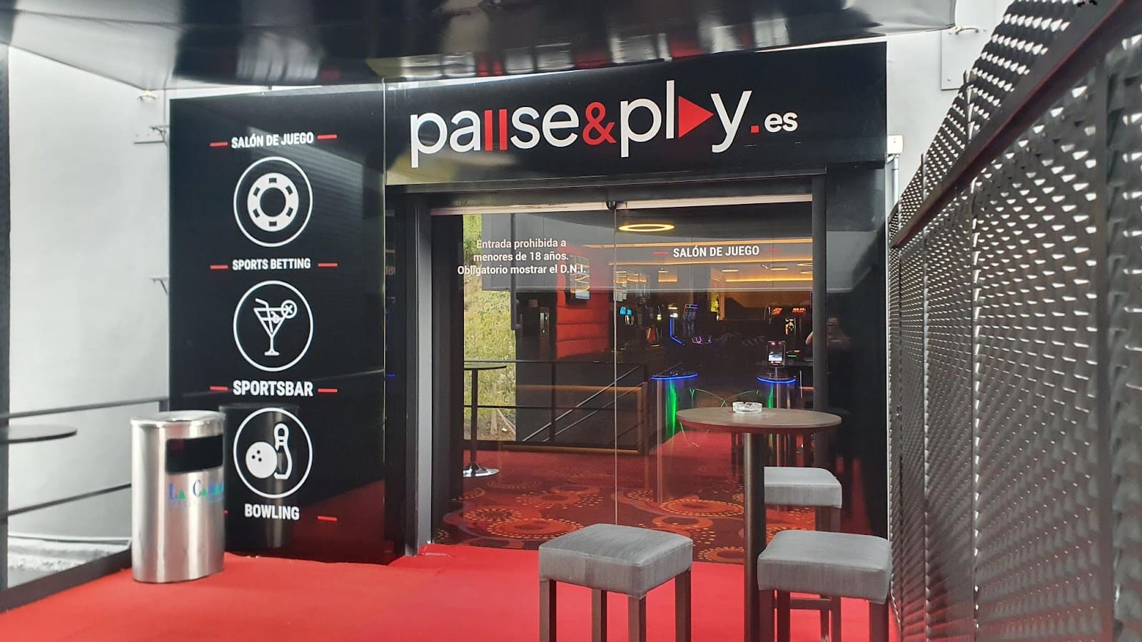Entrance to Pause&Play at La Cañada, Marbella