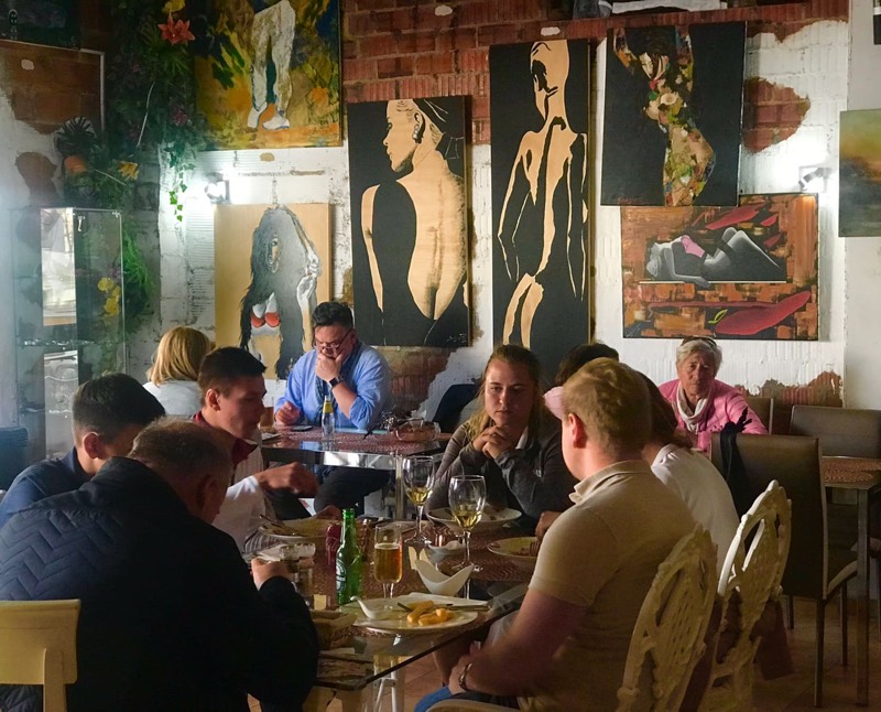 Sisters Restaurant, Nueva Andalucía