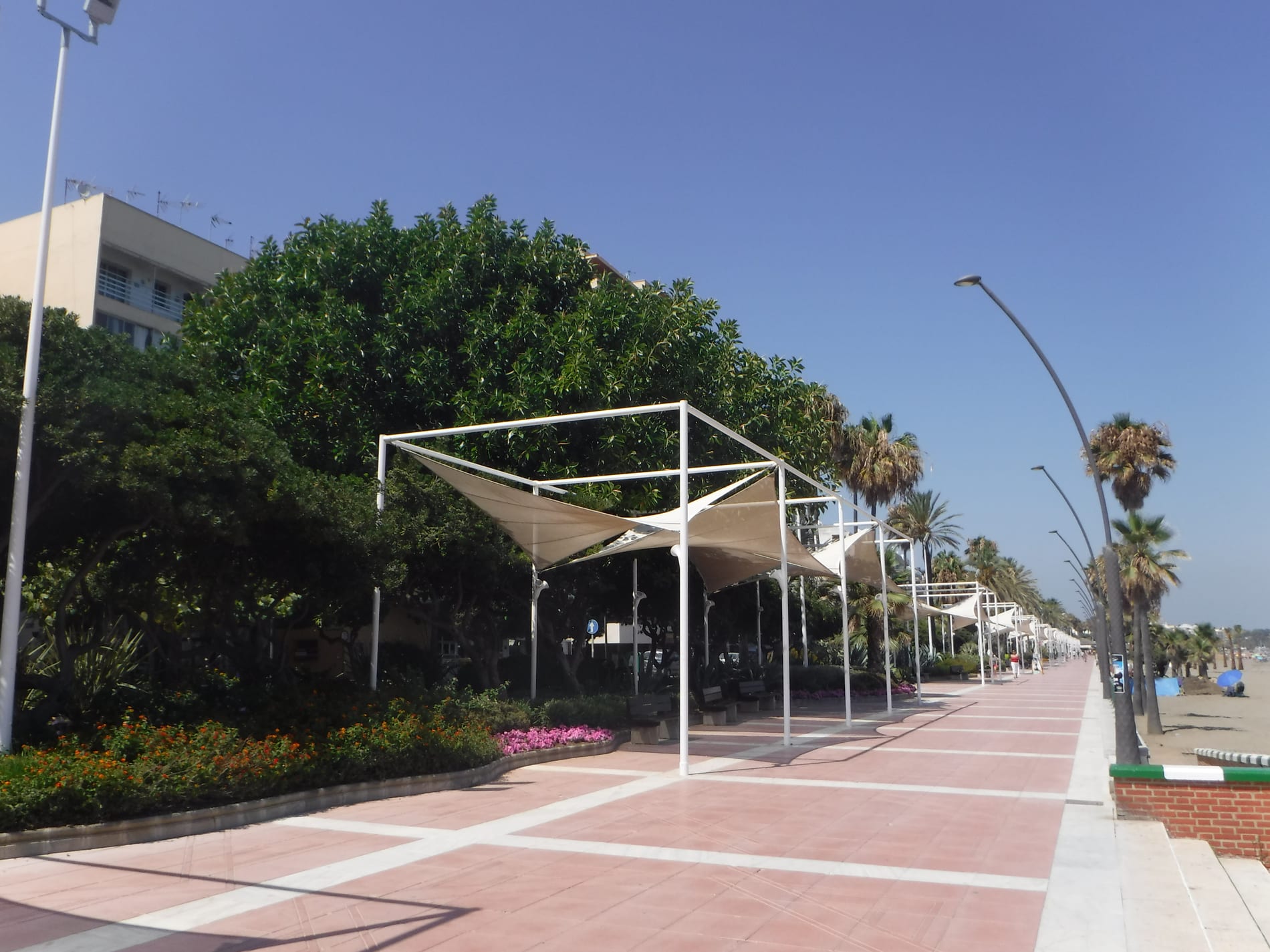 Estepona approves study for seafront hotel on empty plot